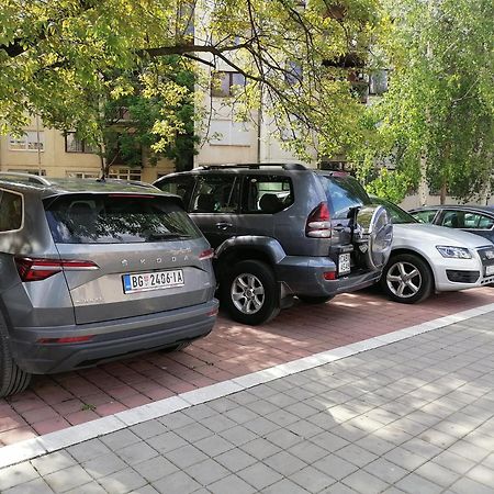 Kingston Apartment Пирот Екстериор снимка
