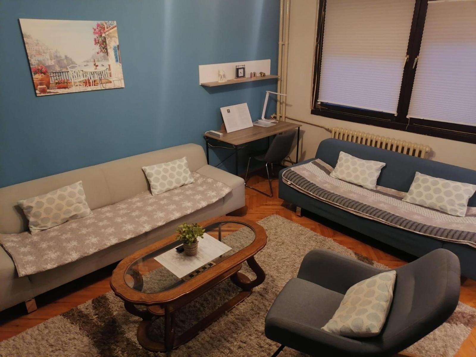 Kingston Apartment Пирот Екстериор снимка